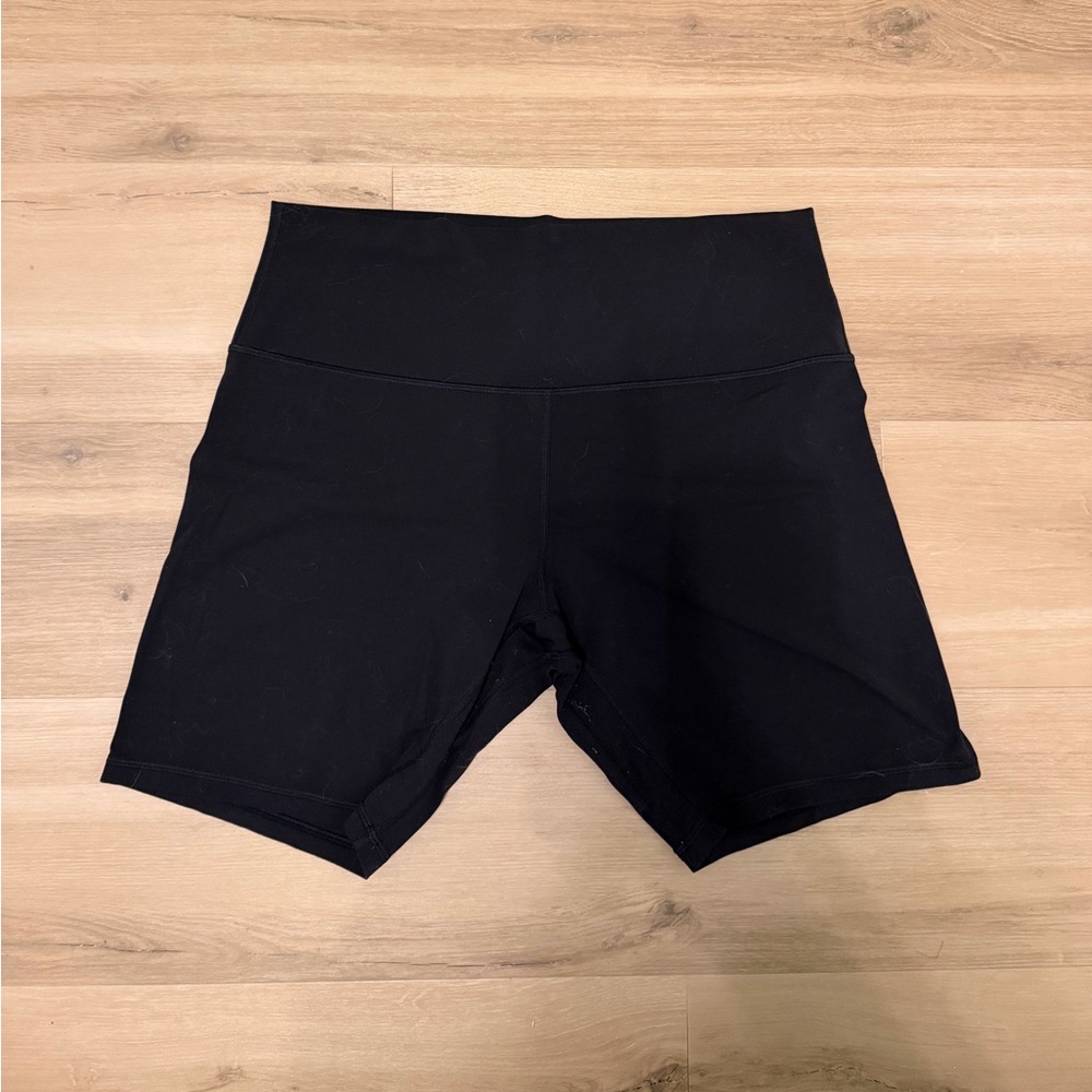 Lululemon align 8” shirts size 14 black